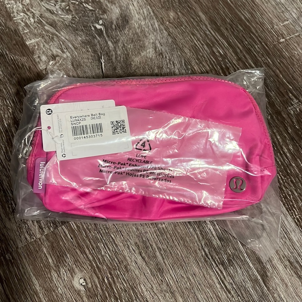 Lululemon sonic pink belt bag
